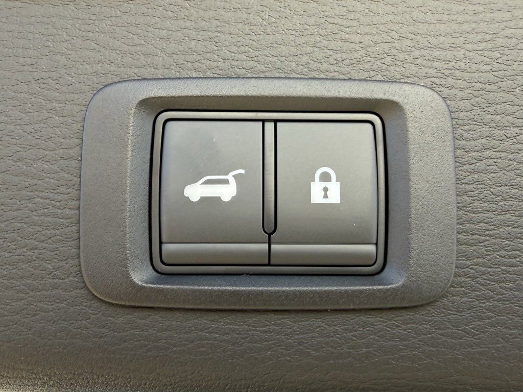 New 2026 Mitsubishi Outlander SE image 8