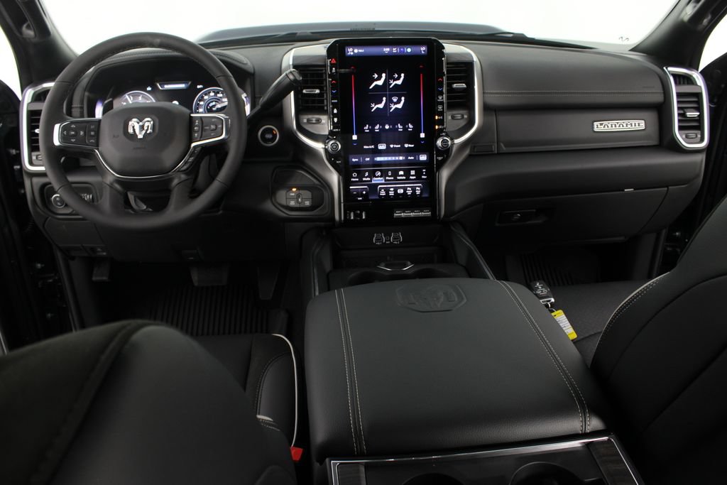 New 2026 RAM 2500 Laramie w/ Sport Appearance Package AWD/4WD image 9