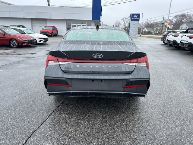 Certified 2024 Hyundai Elantra SEL image 4