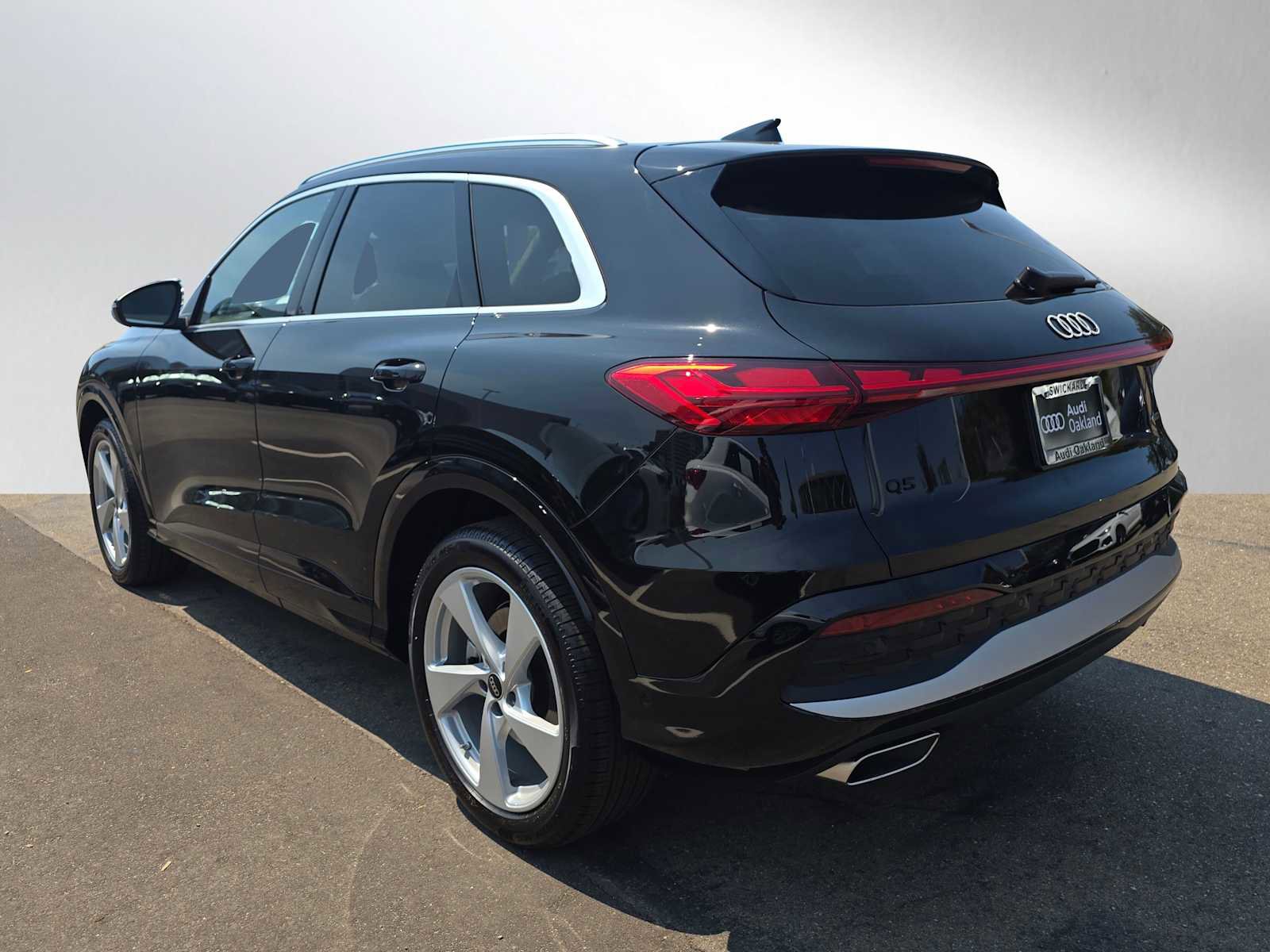 New 2025 Audi Q5 Prestige image 5
