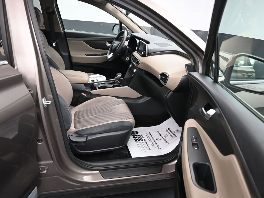 Used 2019 Hyundai Santa Fe SE FWD image 12