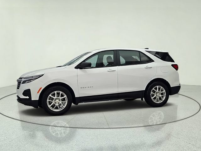 Used 2023 Chevrolet Equinox LS FWD image 3
