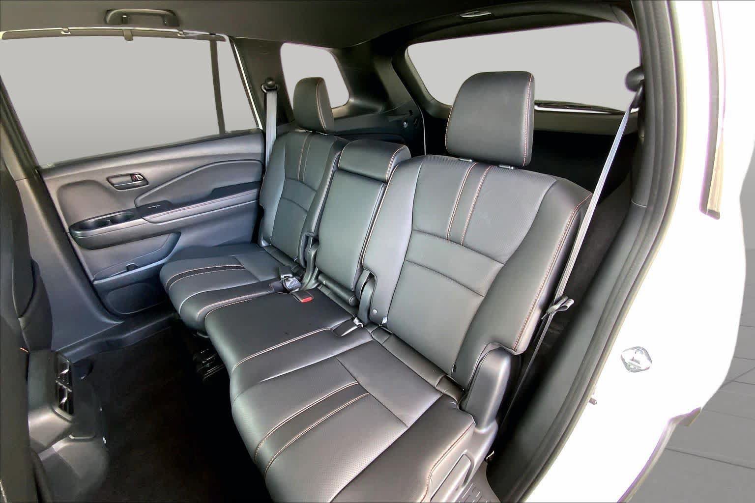Used 2025 Honda Passport TrailSport image 21