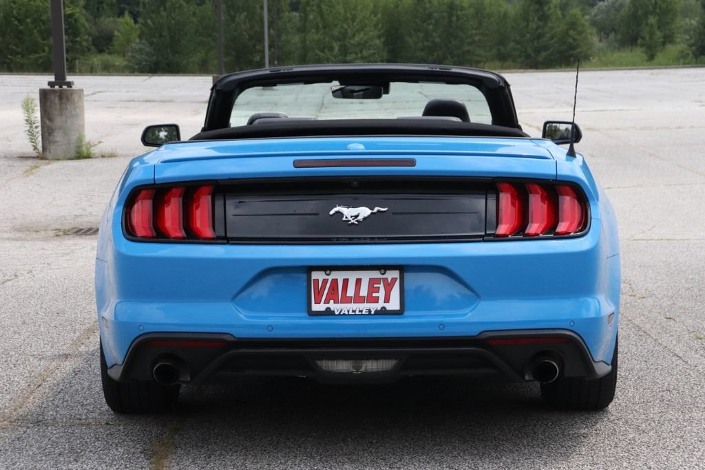 Used 2023 Ford Mustang Convertible RWD image 7