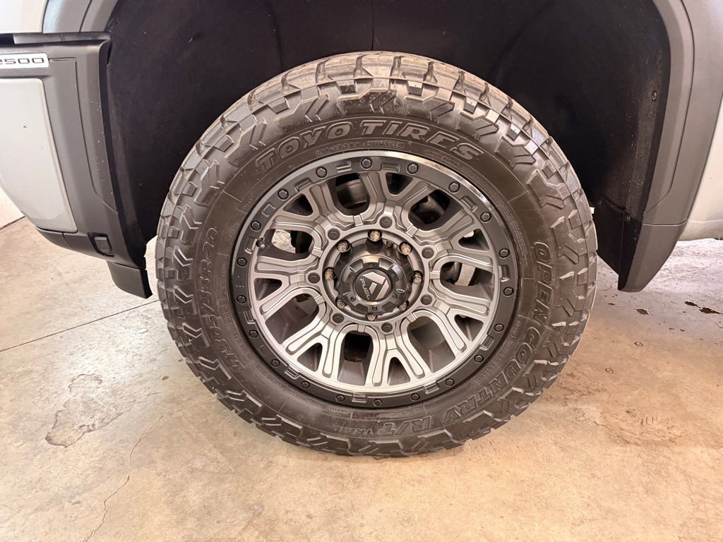 Used 2024 GMC Sierra 2500 Denali w/ Denali Reserve Package image 14