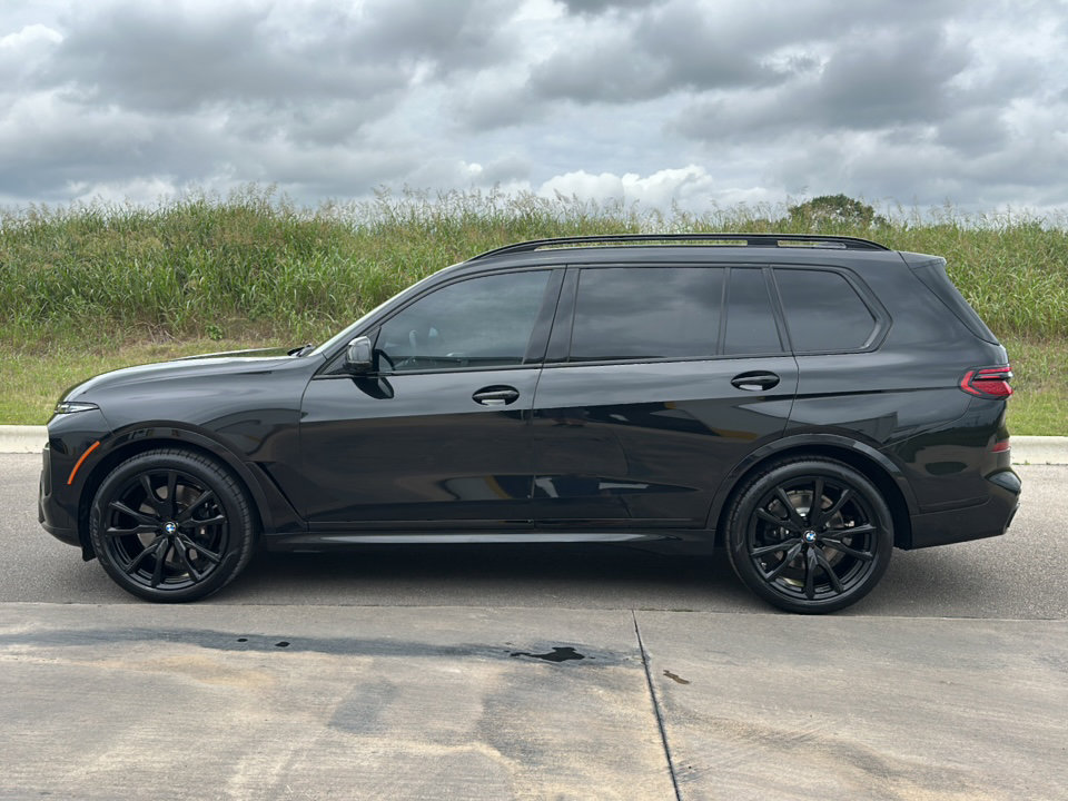 Certified 2024 BMW X7 xDrive40i w/ Executive Package AWD/4WD image 5