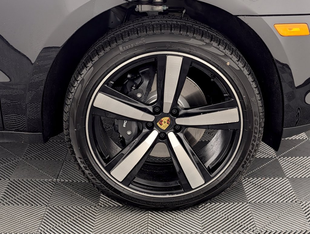 New 2026 Porsche Macan AWD/4WD image 14