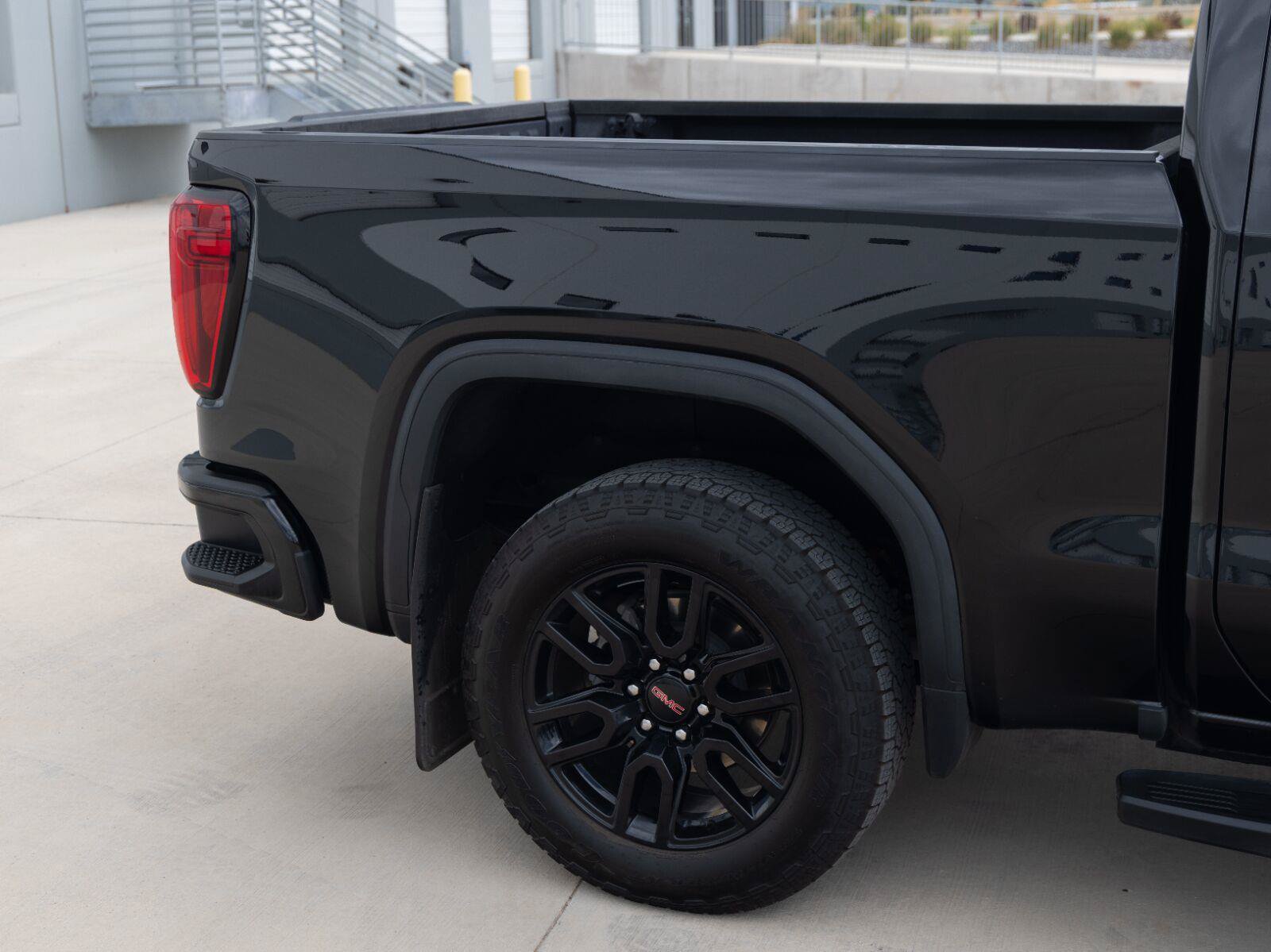 Used 2024 GMC Sierra 1500 Elevation w/ Elevation Premium Package AWD/4WD image 14