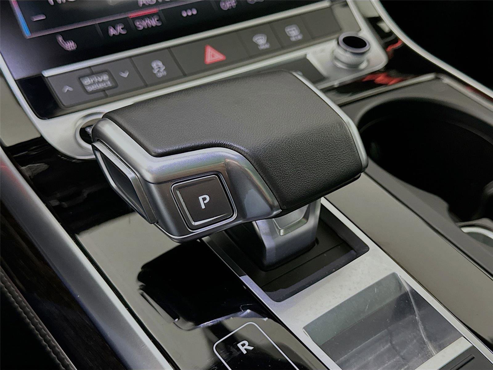 Used 2025 Audi Q7 3.0T Premium Plus image 15