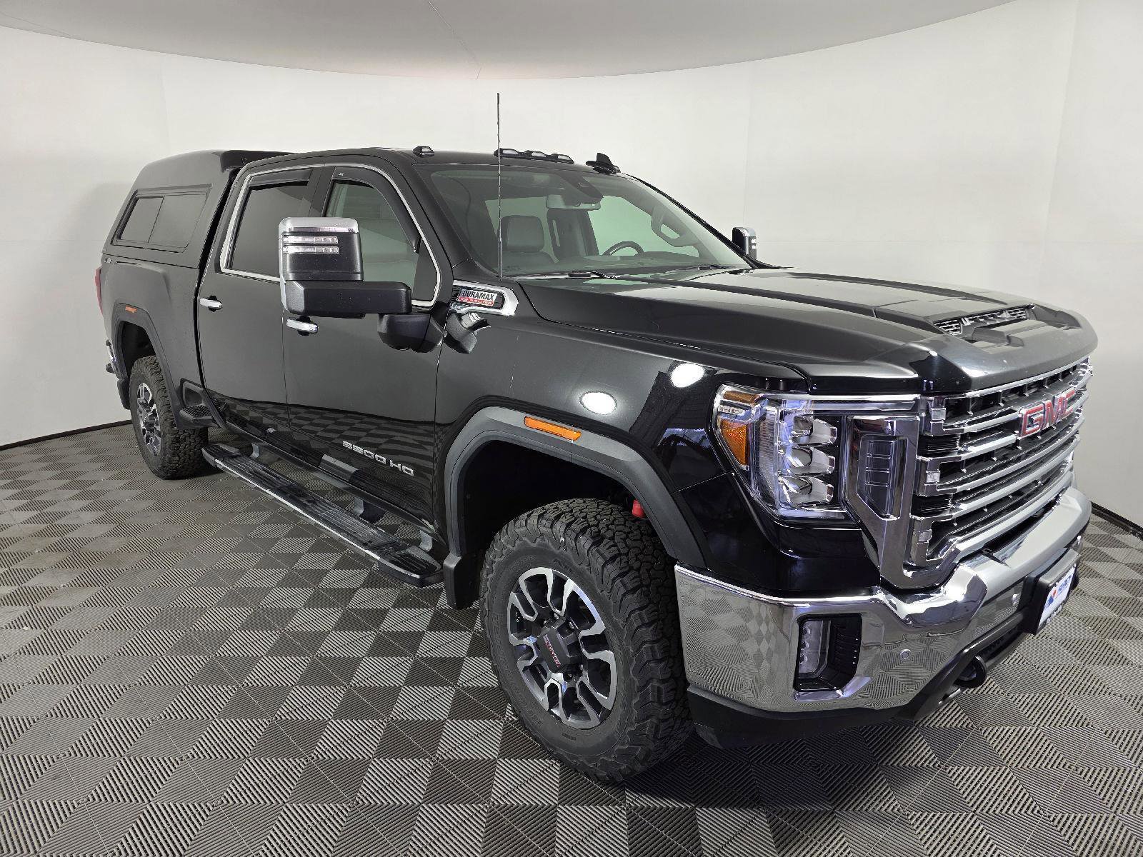 Used 2021 GMC Sierra 3500 SLT w/ SLT Preferred Package AWD/4WD image 11