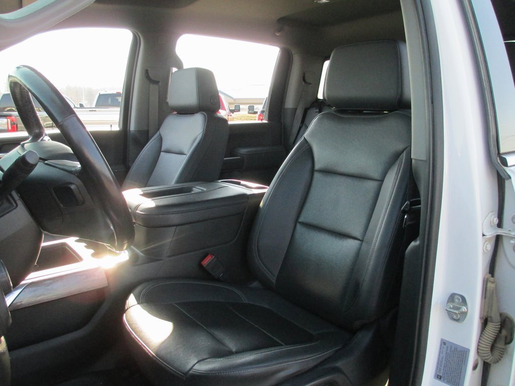 Certified 2022 Chevrolet Silverado 2500 LTZ w/ LTZ Convenience Package image 16