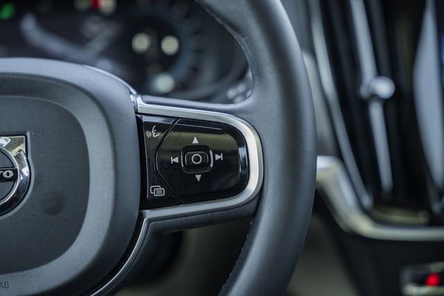 Certified 2023 Volvo S90 B6 Ultimate image 28