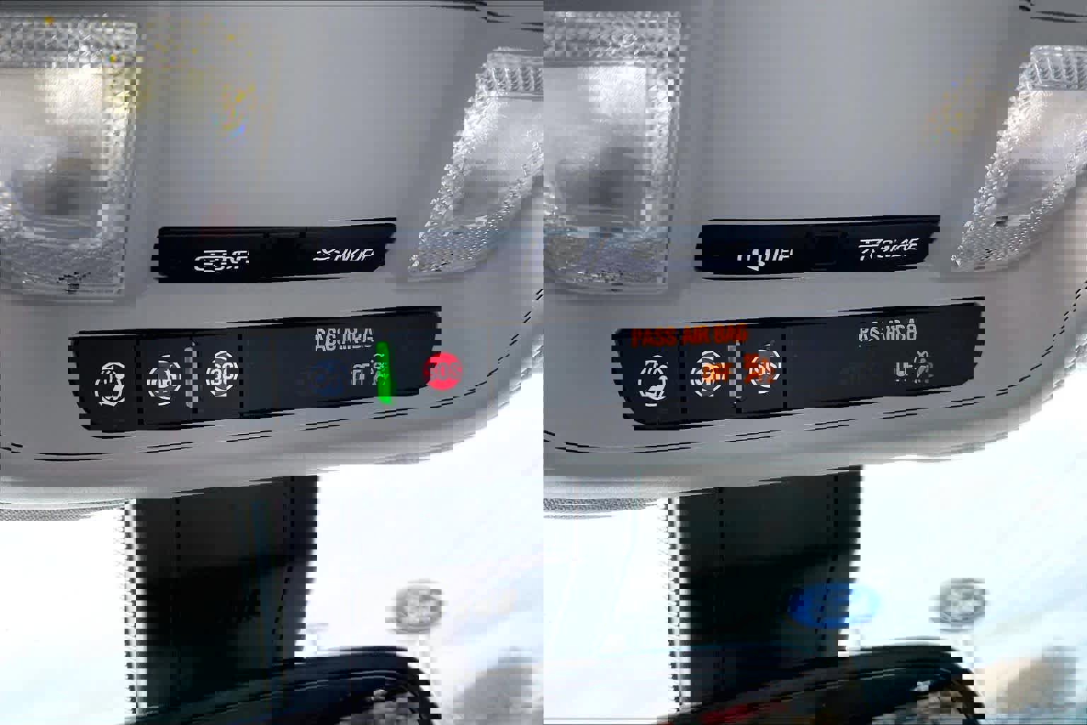 Used 2024 GMC Terrain SLE image 33