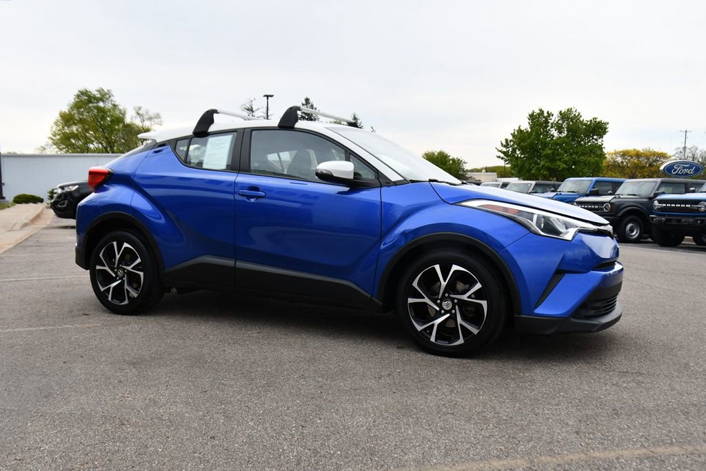 Used 2019 Toyota C-HR XLE FWD image 8
