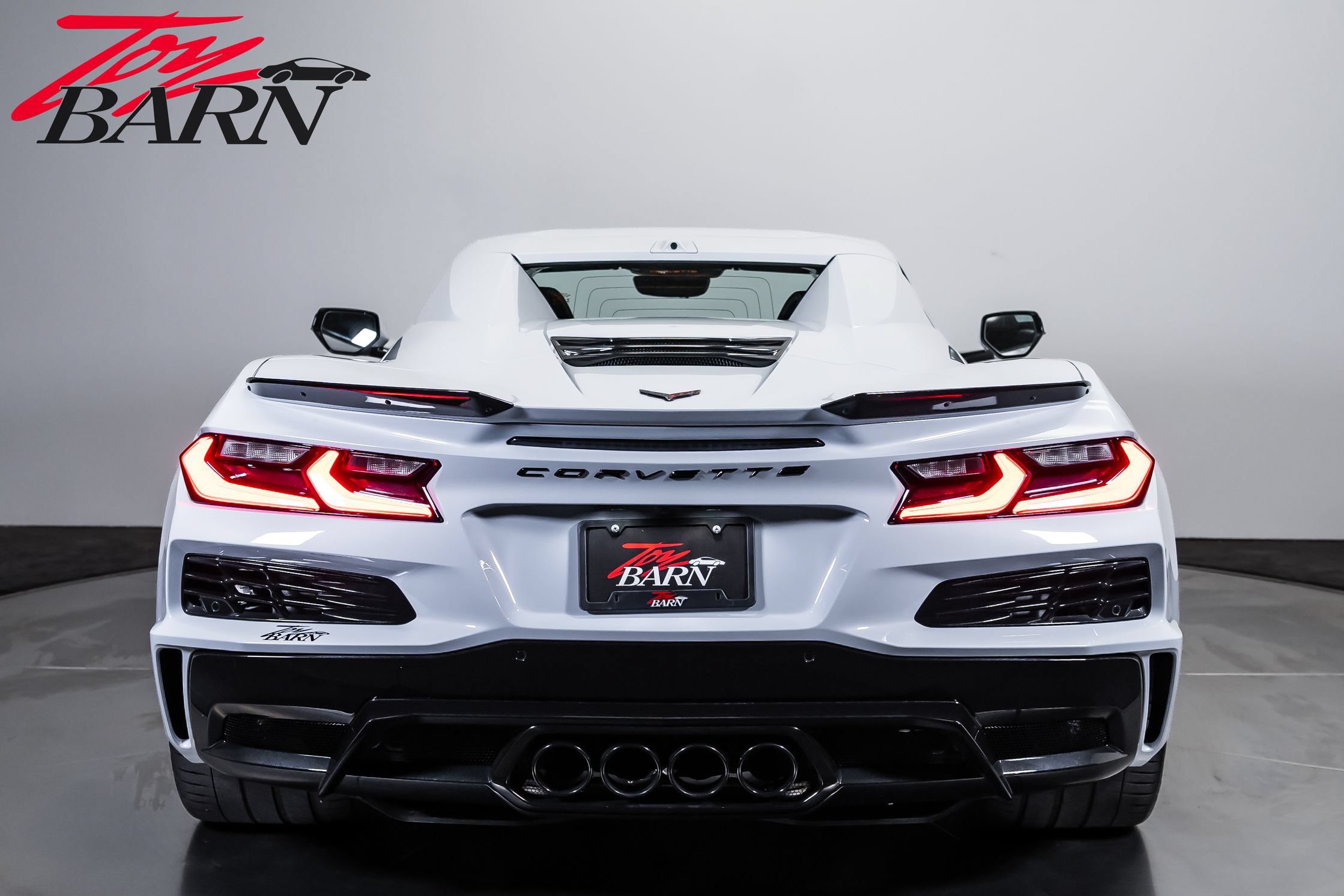 Used 2024 Chevrolet Corvette Z06 RWD image 12