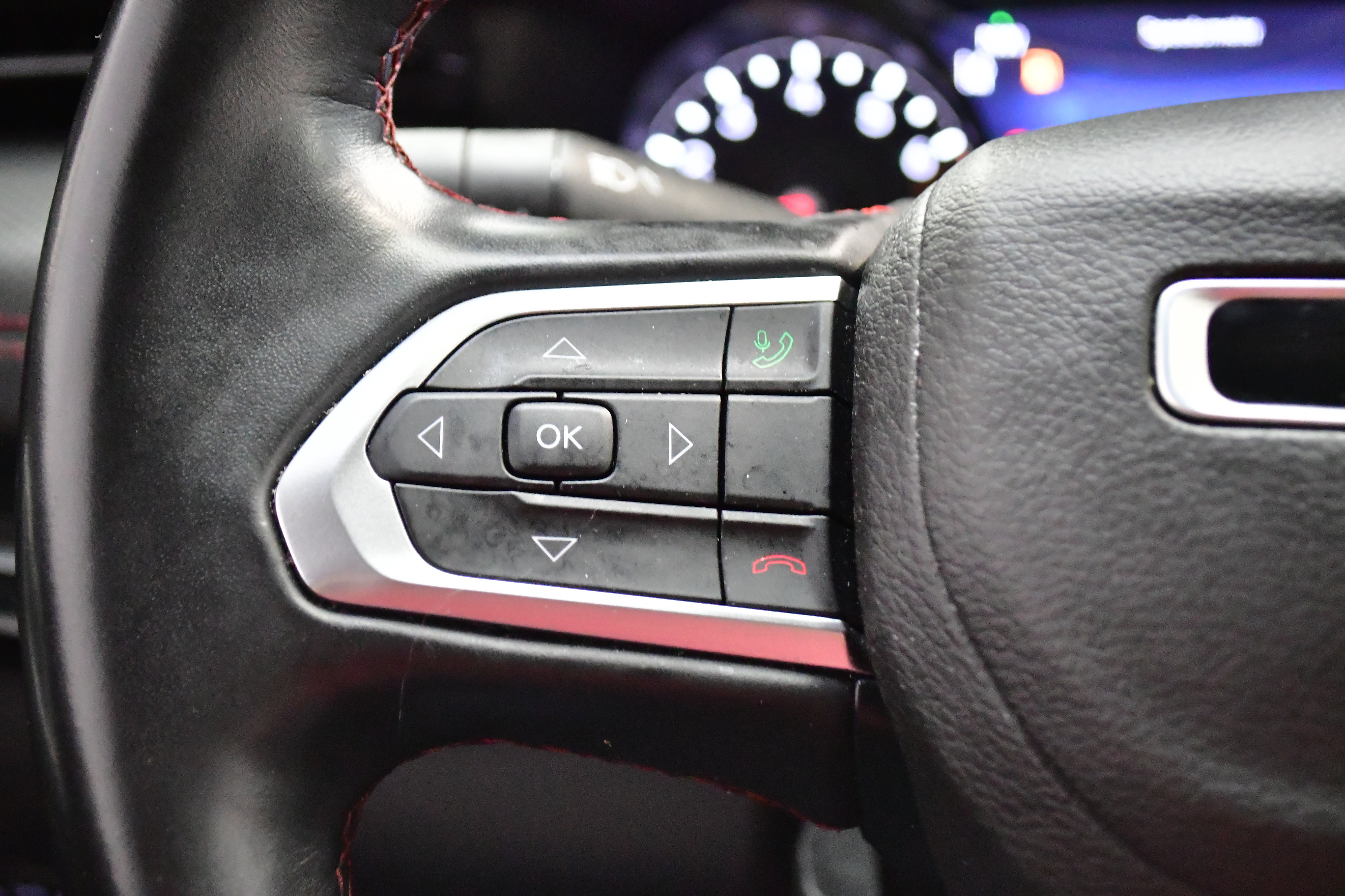 Used 2022 Jeep Compass Trailhawk w/ Trailhawk Convenience Group image 35