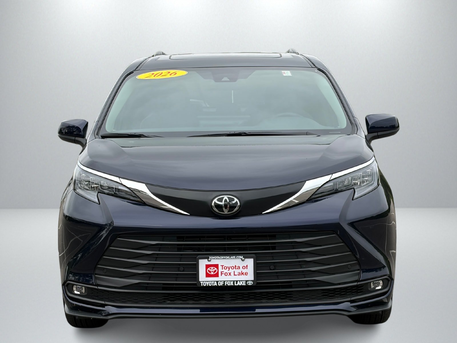 Used 2026 Toyota Sienna XLE FWD image 8