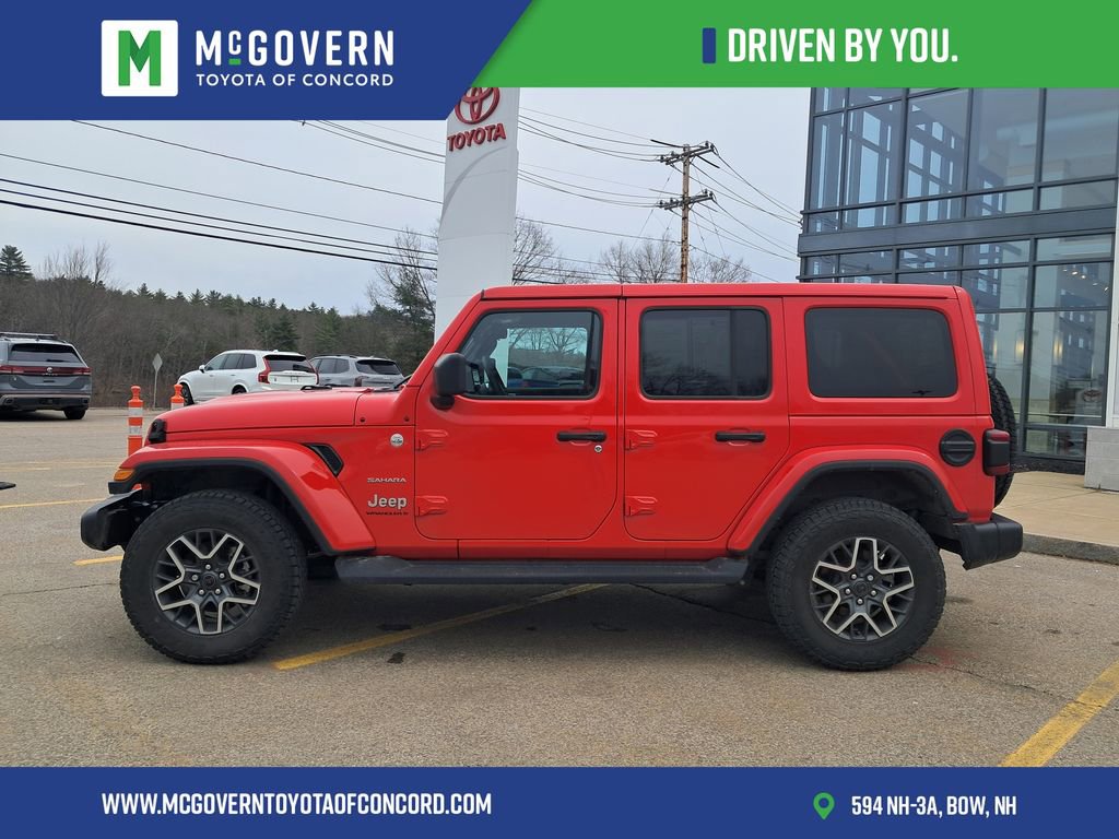 Used 2024 Jeep Wrangler Unlimited Sahara AWD/4WD image 2