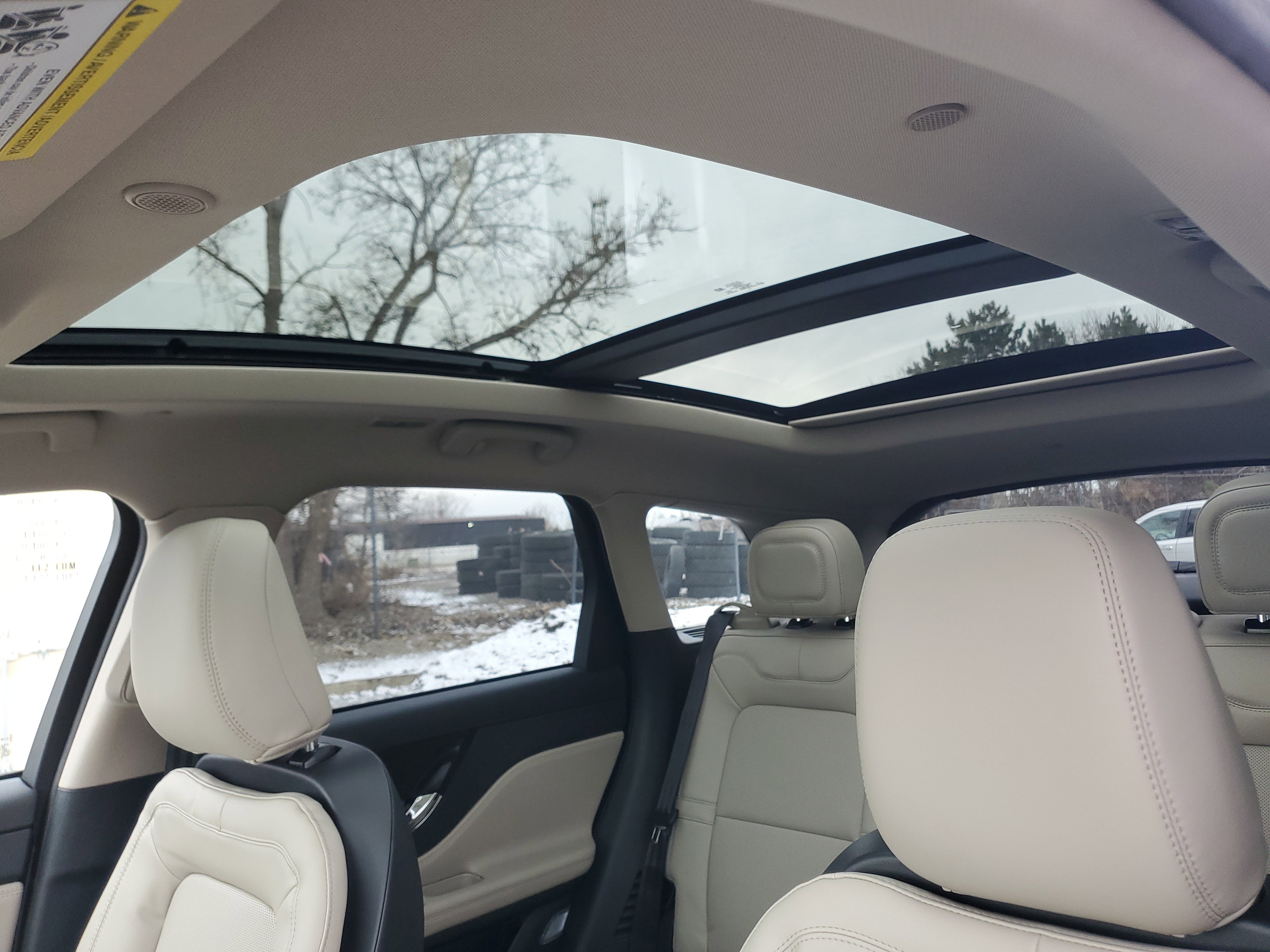 New 2026 Lincoln Corsair Premiere image 11