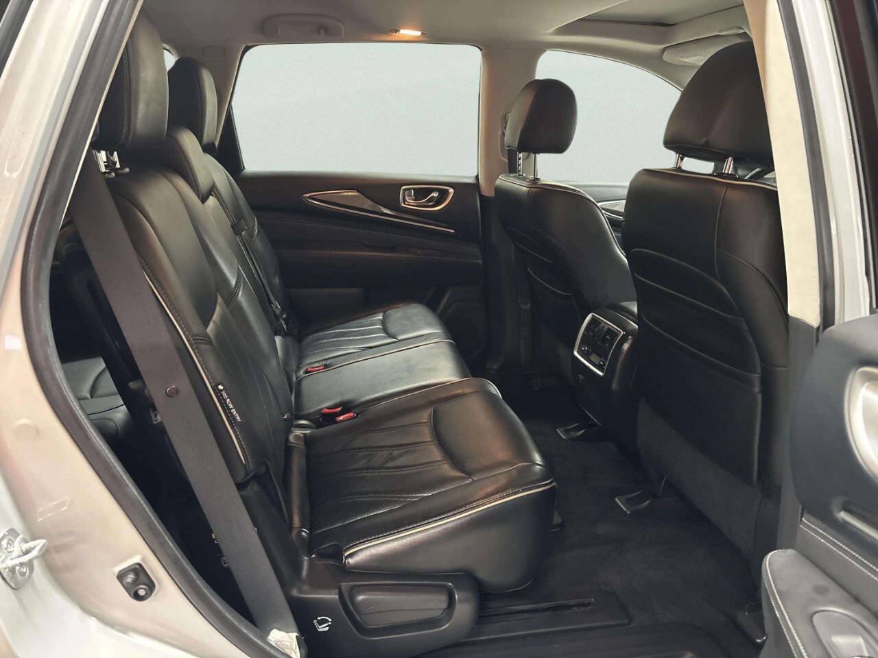 Used 2018 INFINITI QX60 Luxe w/ Premium Plus Package AWD/4WD image 21