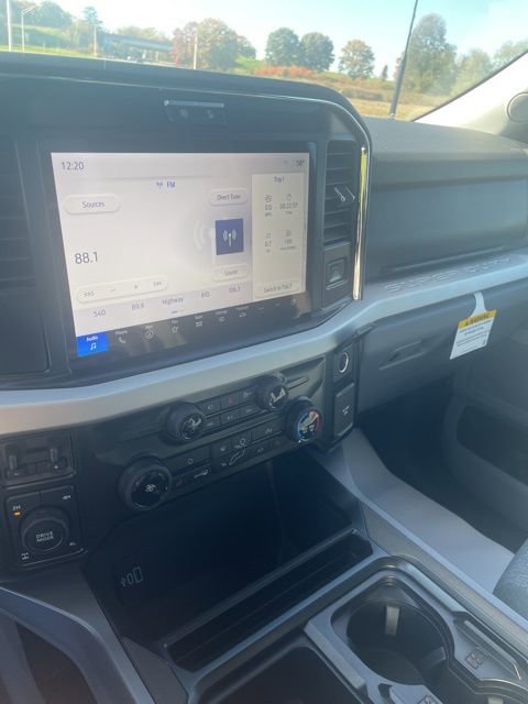 New 2026 Ford F250 XLT w/ XLT Premium Package image 19
