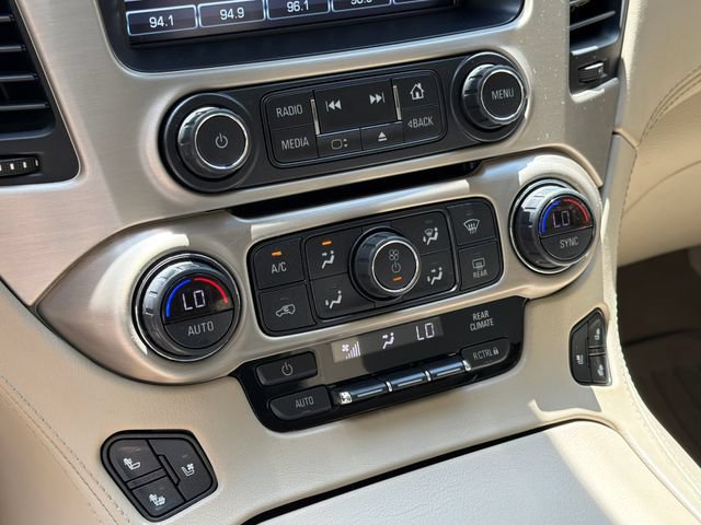 Used 2020 GMC Yukon Denali w/ Denali Premium Package AWD/4WD image 31