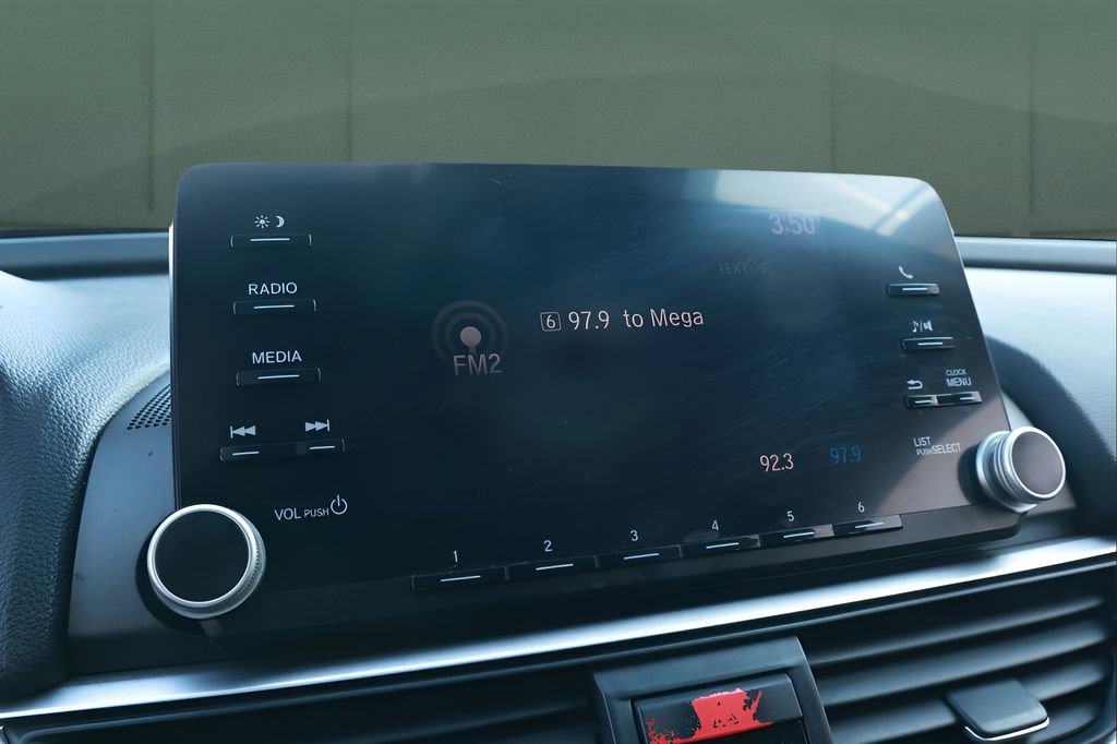 Used 2020 Honda Accord LX image 25