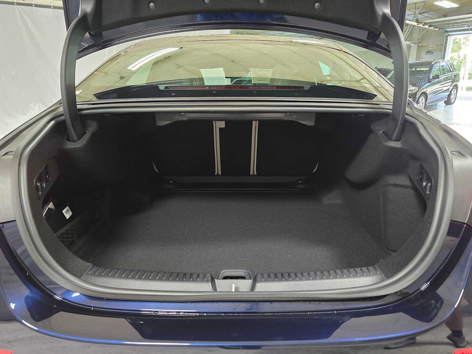 New 2027 Mercedes-Benz E 350 4MATIC Sedan image 14