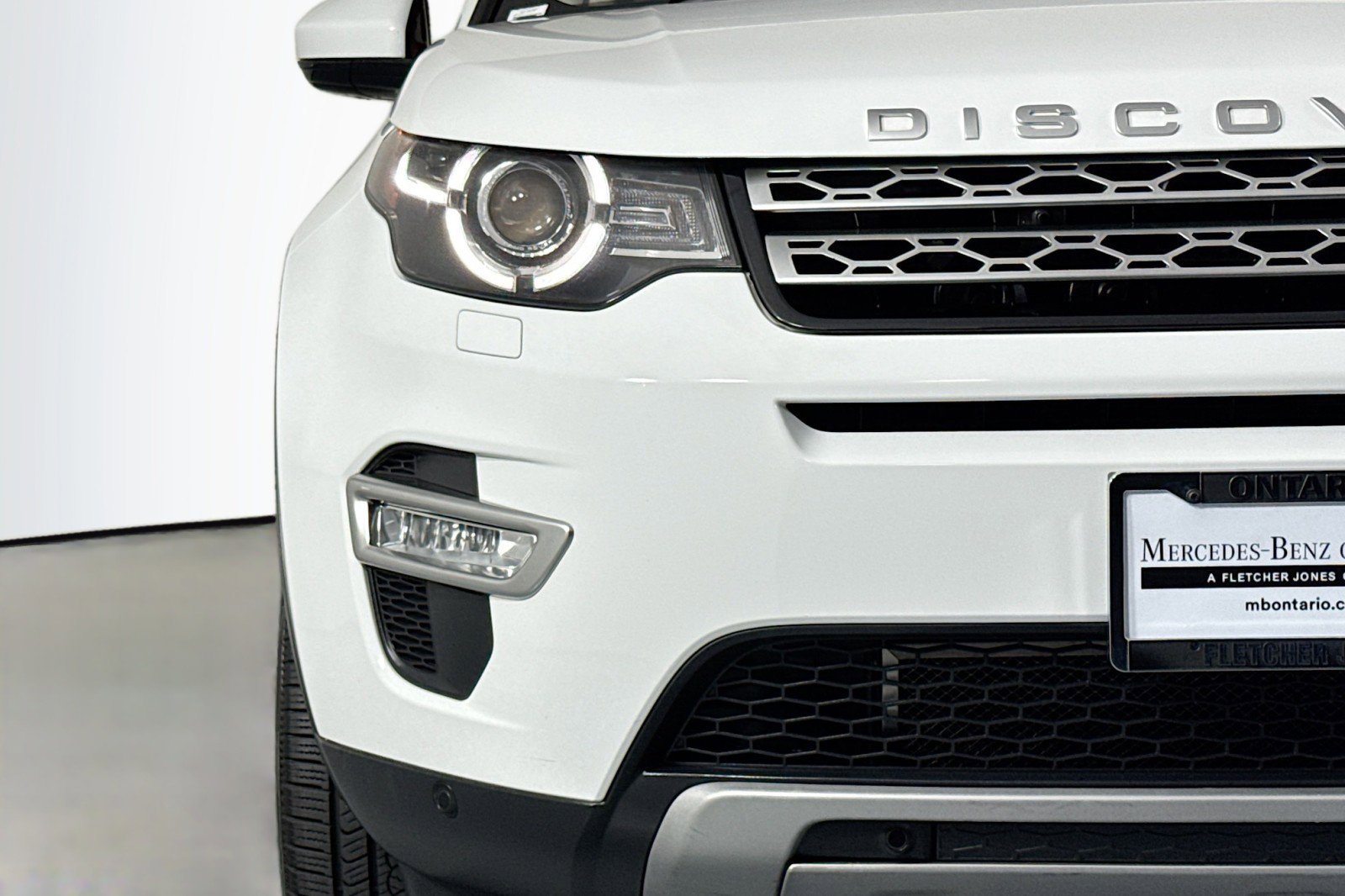 Used 2017 Land Rover Discovery Sport HSE Luxury image 14