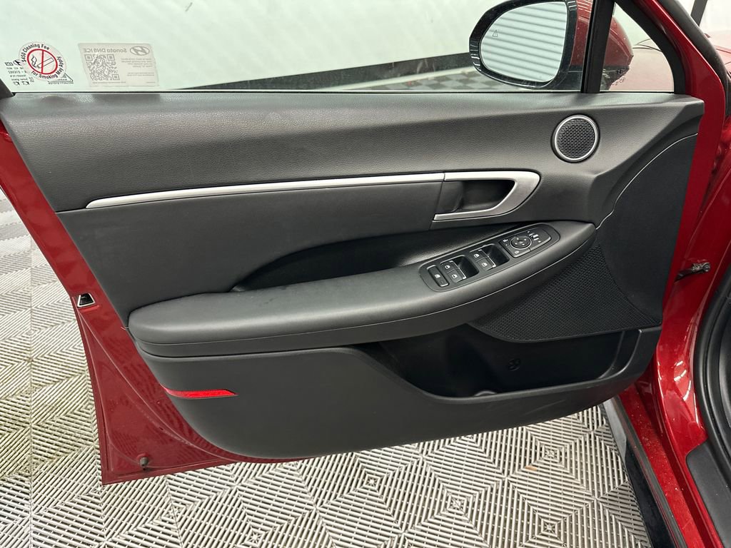 Used 2025 Hyundai Sonata SEL FWD image 11