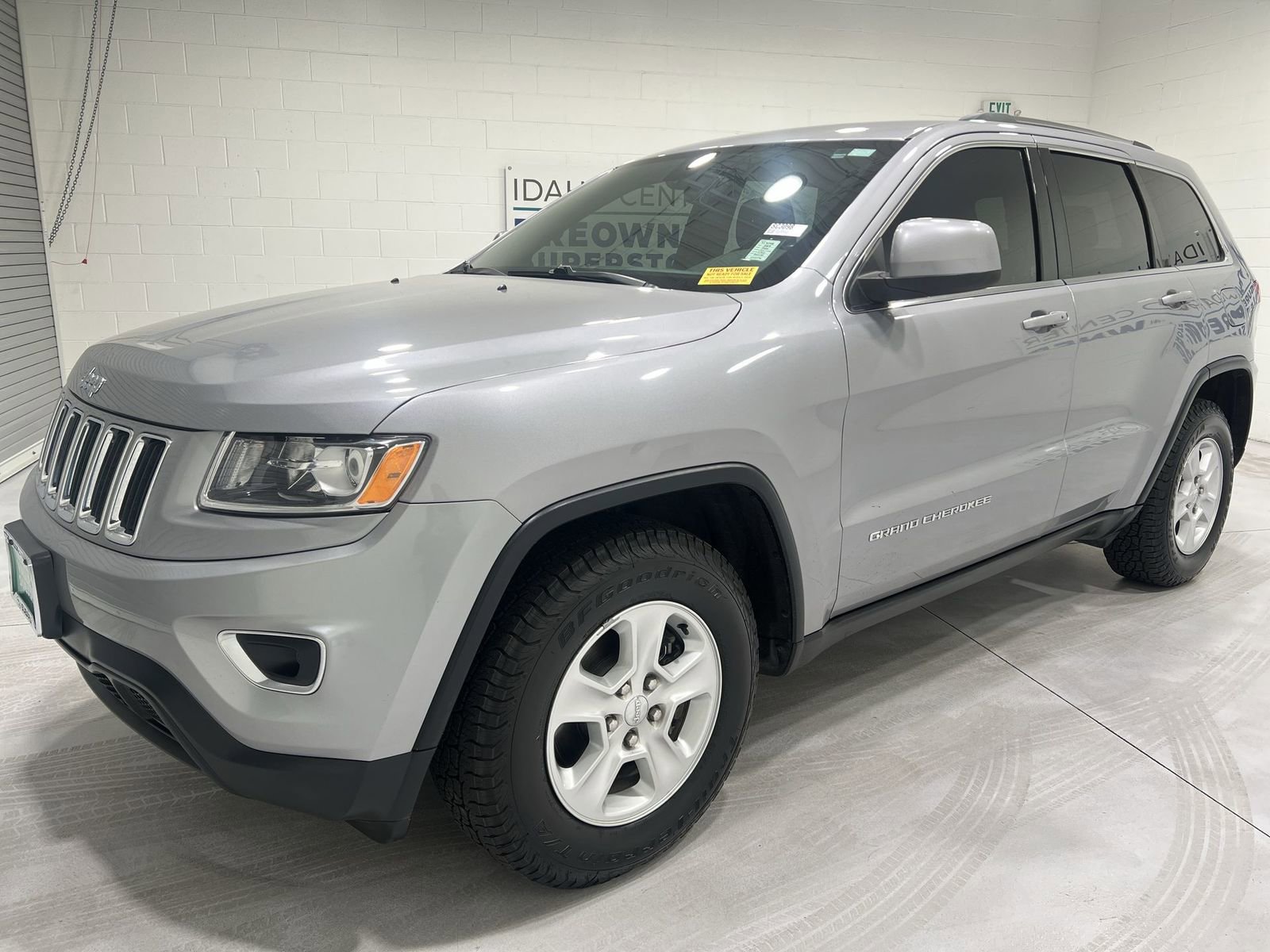 Used 2015 Jeep Grand Cherokee Laredo w/ Quick Order Package 23E image 4