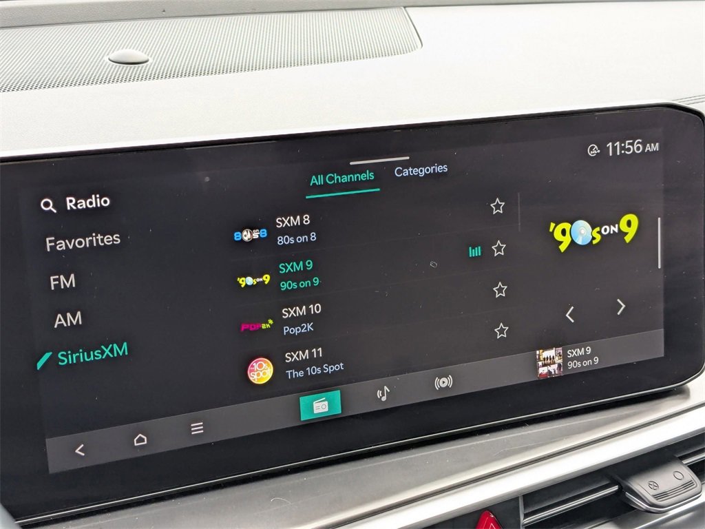 Used 2024 Kia Sorento S image 27