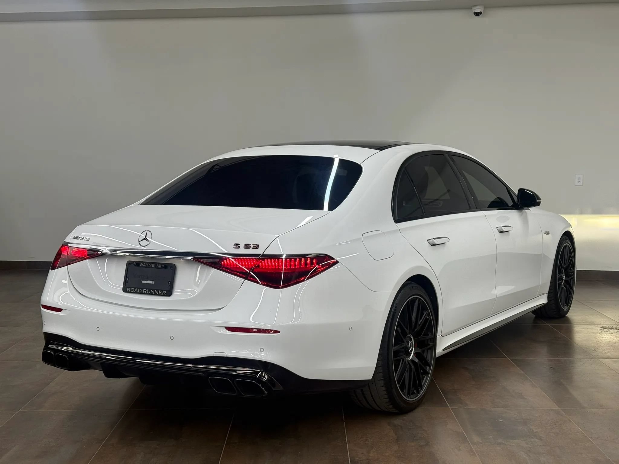 Used 2024 Mercedes-Benz S 63 AMG S image 9