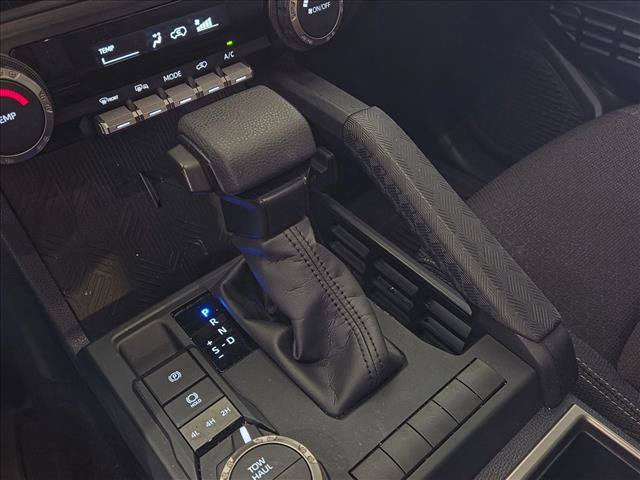Certified 2025 Toyota 4Runner SR5 AWD/4WD image 14