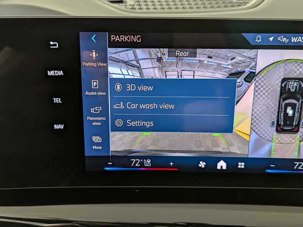 Used 2025 BMW X1 xDrive28i w/ Technology Package image 23