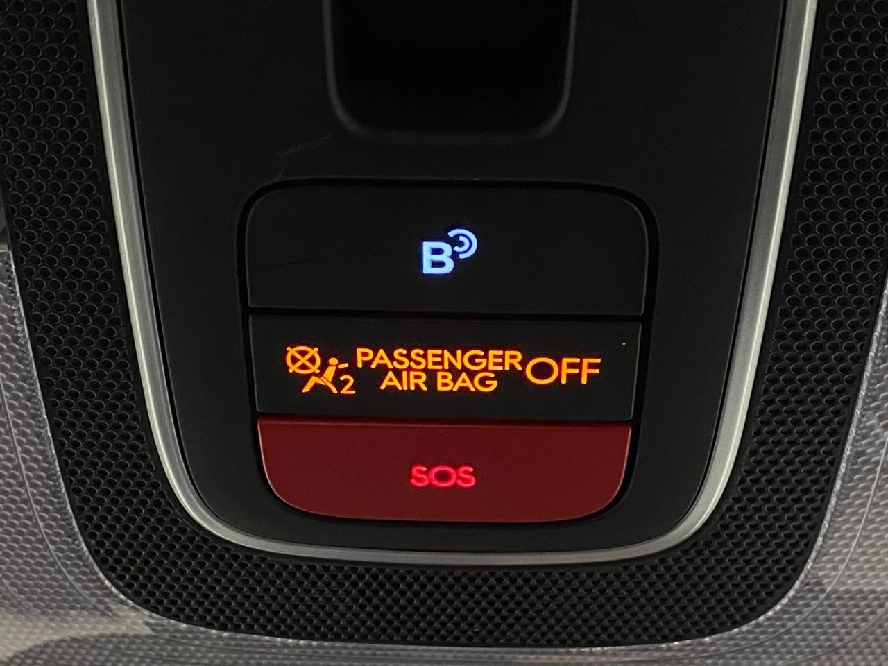 Certified 2025 Hyundai Elantra SEL image 28