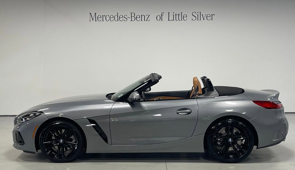 Used 2026 BMW Z4 sDrive30i w/ Convenience Package image 3
