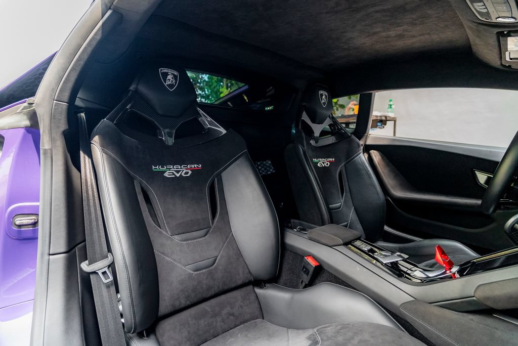 Used 2021 Lamborghini Huracan EVO RWD image 62