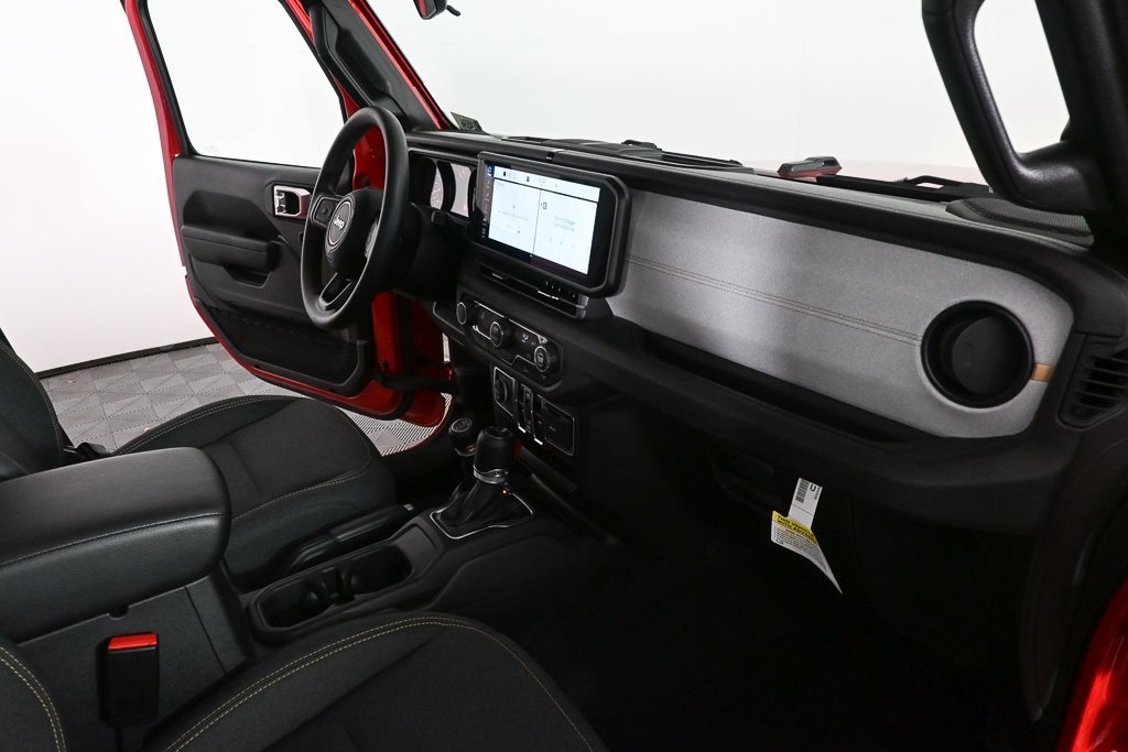 Used 2025 Jeep Gladiator Sport image 20