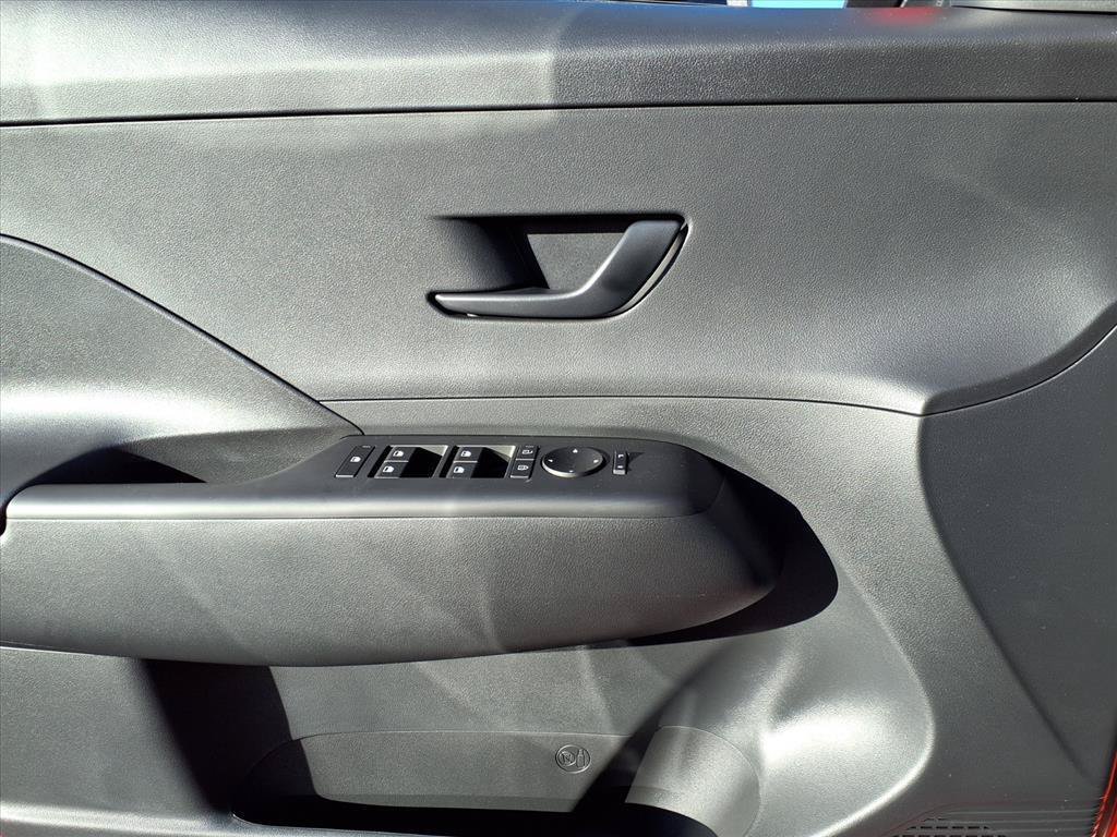 New 2026 Hyundai Kona SE AWD/4WD image 8