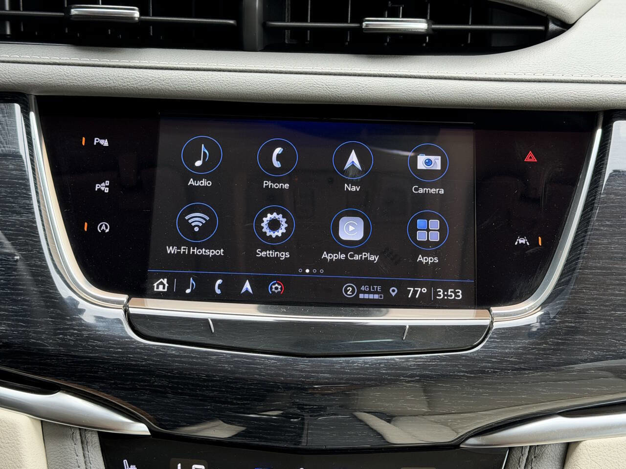 Used 2024 Cadillac XT6 Premium Luxury w/ Technology Package AWD/4WD image 34