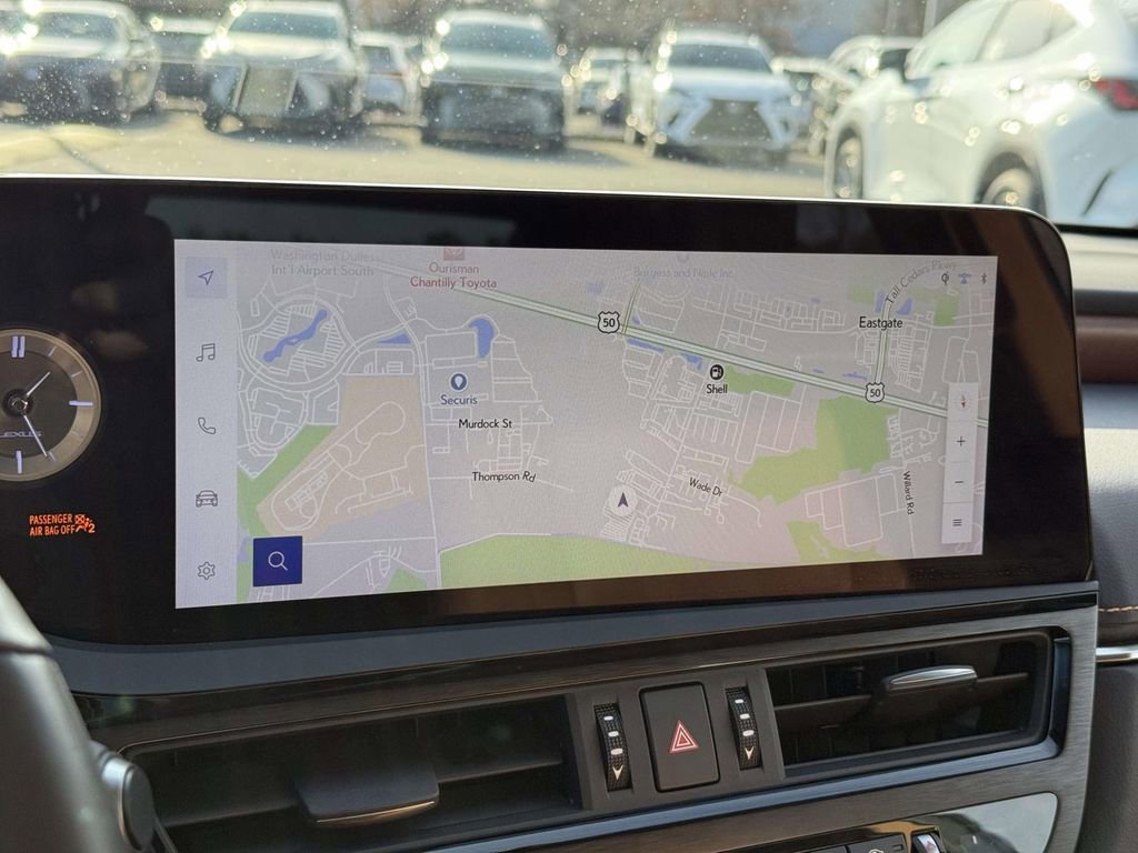 Used 2024 Lexus ES 300h Ultra Luxury image 11