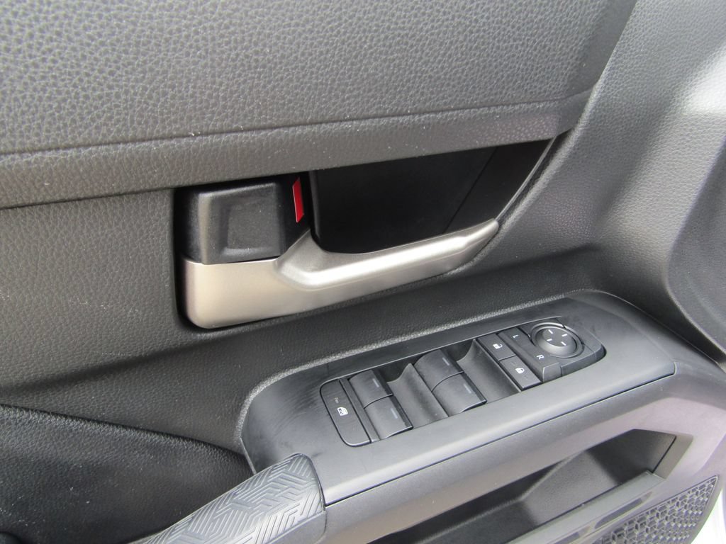 Used 2025 Toyota Tacoma TRD Off-Road AWD/4WD image 19