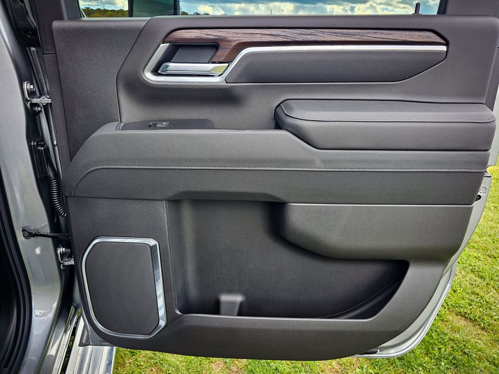 New 2026 GMC Sierra 2500 SLT w/ SLT Premium Package image 41