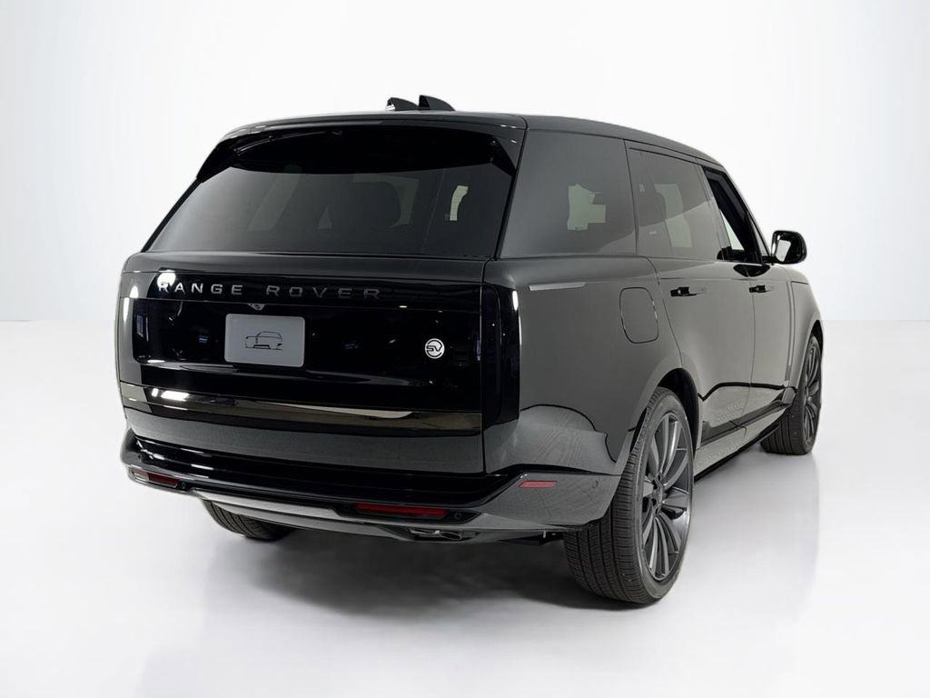New 2026 Land Rover Range Rover SV image 5