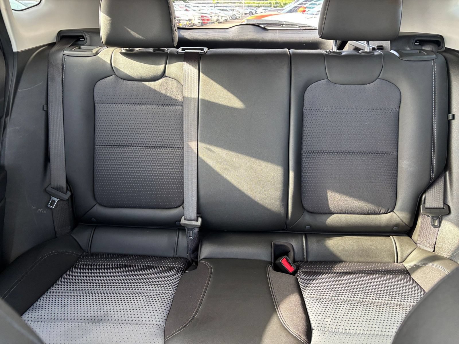 Used 2025 Chevrolet Trax LT w/ LT Convenience Package FWD image 37
