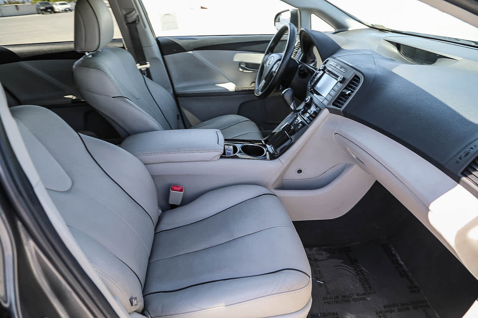 Used 2015 Toyota Venza XLE w/ XLE Premium Package image 16