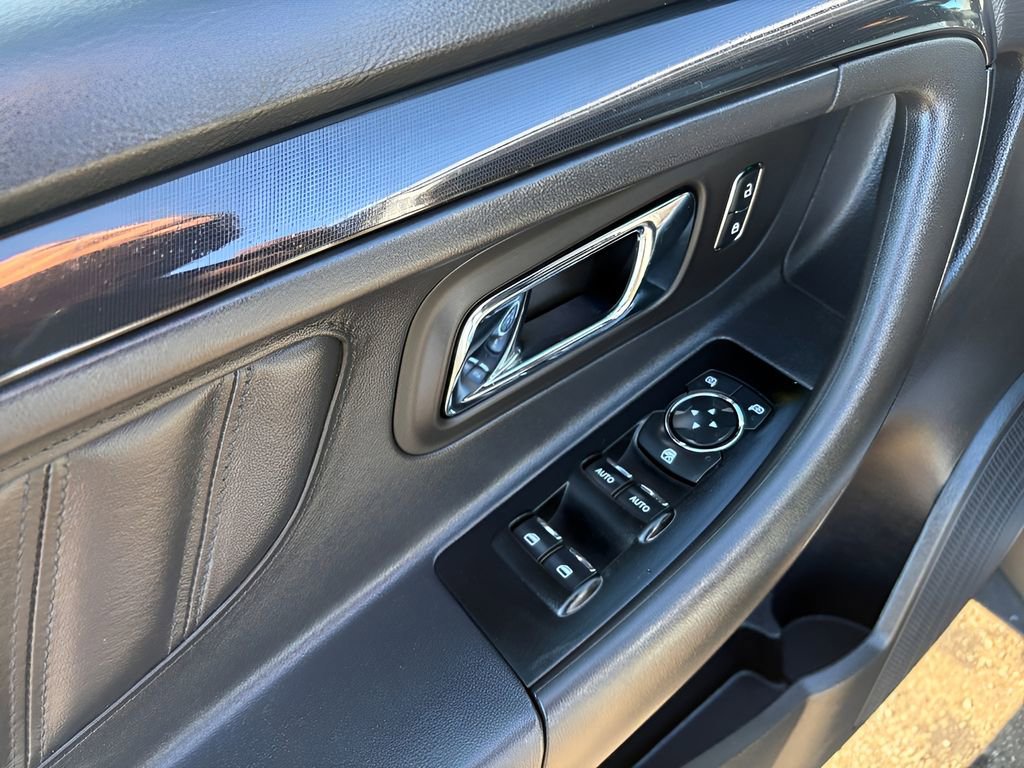 Used 2014 Ford Taurus SHO w/ Equipment Group 401A image 10