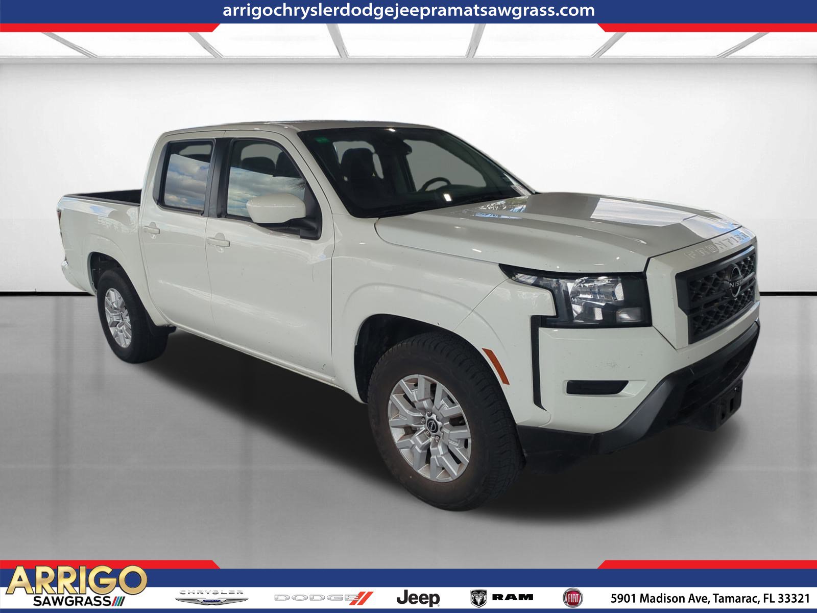 Used 2023 Nissan Frontier SV image 1