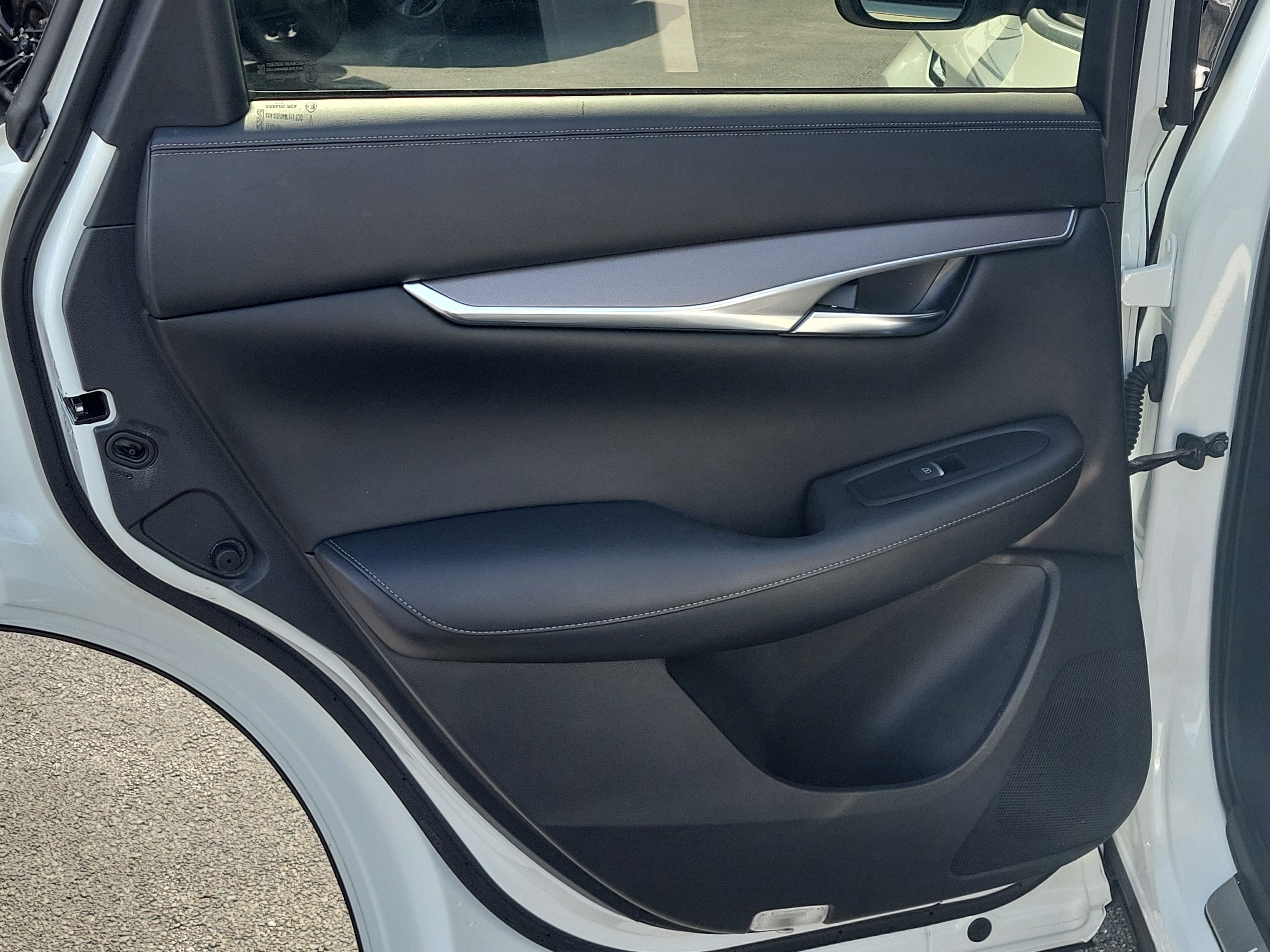 Used 2023 INFINITI QX50 Luxe image 13